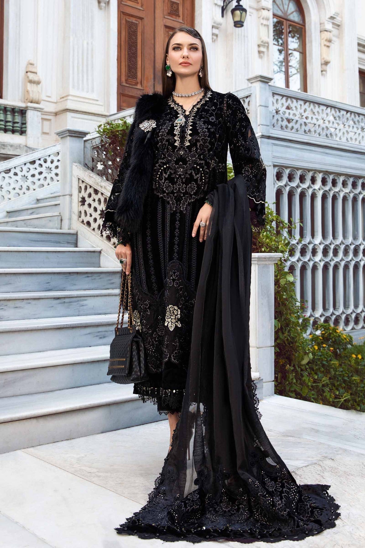 Pakistan and indian black party dress - Aarrzo