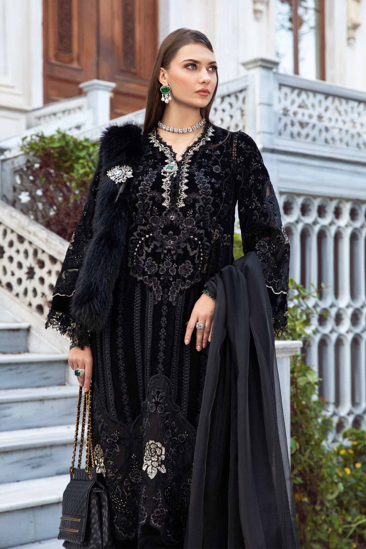 Pakistan and indian black party dress - Aarrzo